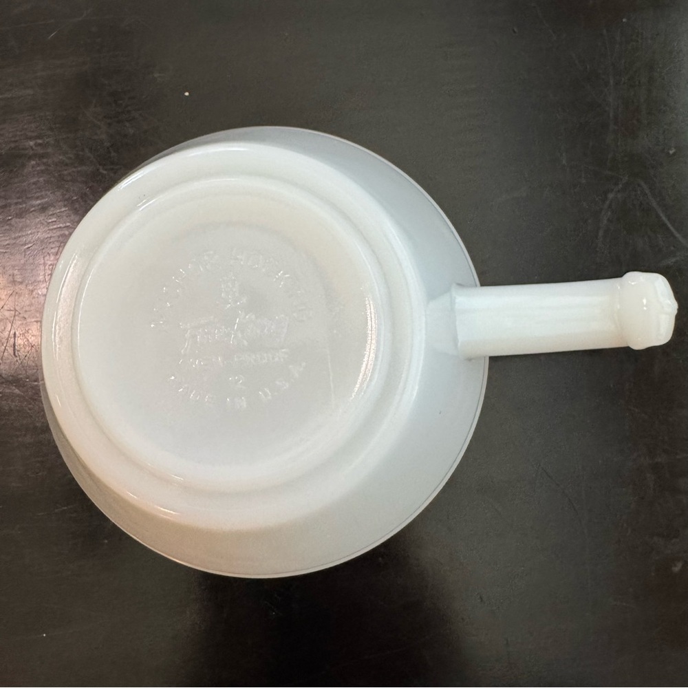 Set of 4 Vintage Anchor Hocking Fire King Milk Glass White Bowls With Handles - Picture 11 of 12
